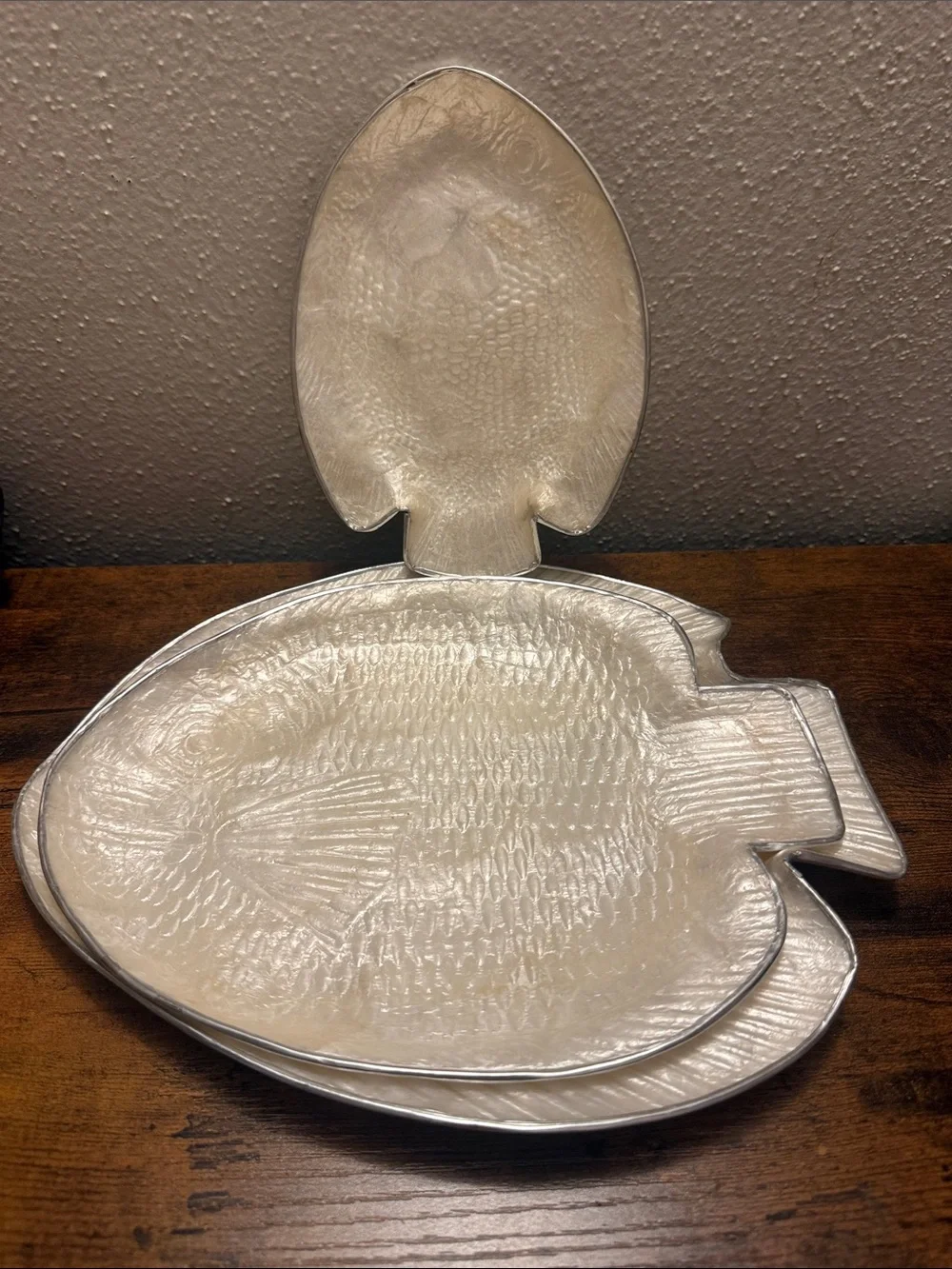 Vintage mother-of-pearl Fish-Shaped Dishes Set of 3 in Silver-White Finish